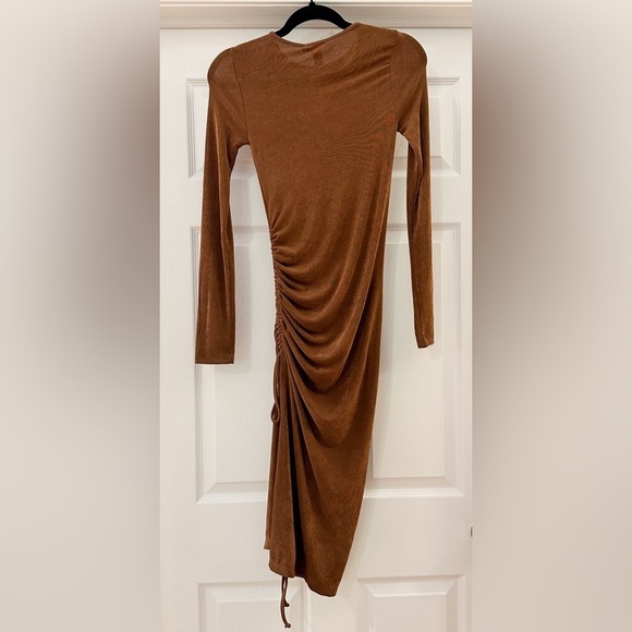 NWT Forever 21 Brown Long Sleeve Ruched Side Bodycon Dress sz Small - Picture 6 of 6